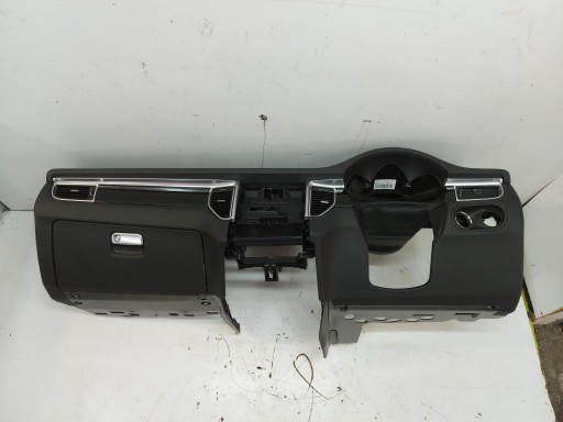 PORSCHE MACAN 95B cockpit dashboard instrument panel UK