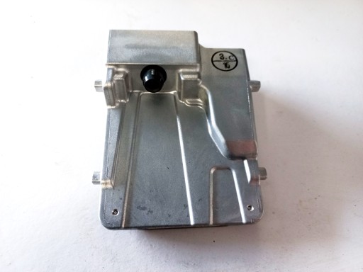 Камера ассистента движения по полосе lexus ux 250h f-sport 8646c-76020