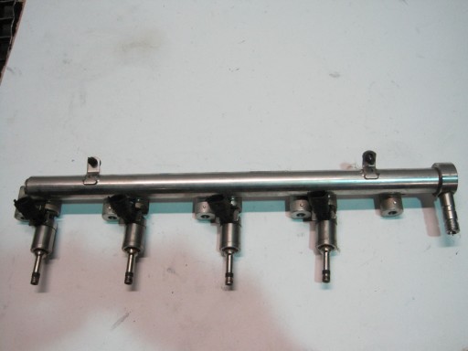 injection ramp nozzles RANGE ROVER EVOQUE 2,0i BB5E-9F797-BC