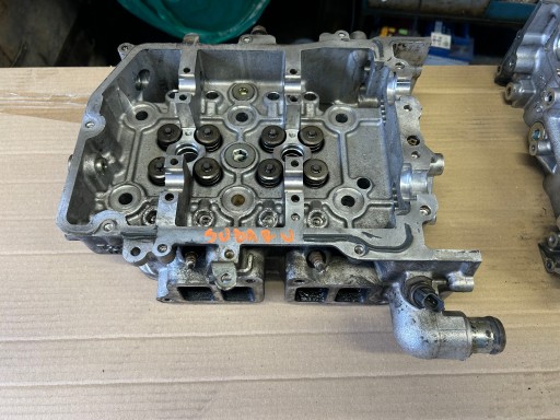 SUBARU LEGACY V 2,0 D TESTATA Destro T20DRH106