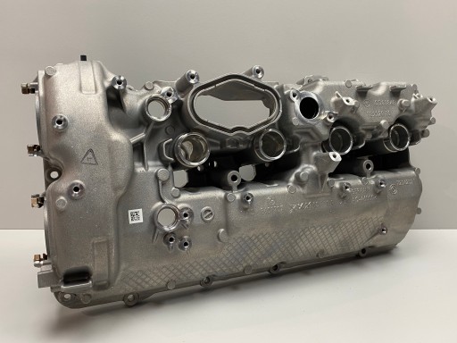 F90 F92 - BMW N63 S63 КЛАПАННА КРИШКА ЛІВА 8601707 НОВИНКА!