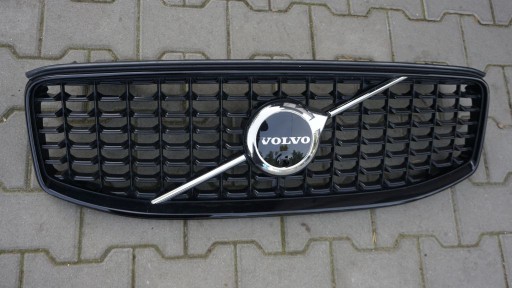 2 32133812 - VOLVO XC60 II R-DESIGN LIFT РЕШІТКА РАДІАТОРА
