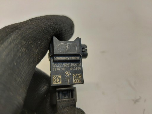BMW G05 X5 3.0d 2019r Crashsensor Drucksensor 9341546