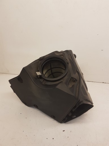 Корпус воздушного фильтра AUDI A4 A5 Q5 8K0133837AD