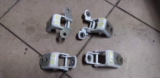 Петля передней двери RENAULT KANGOO IV 2021