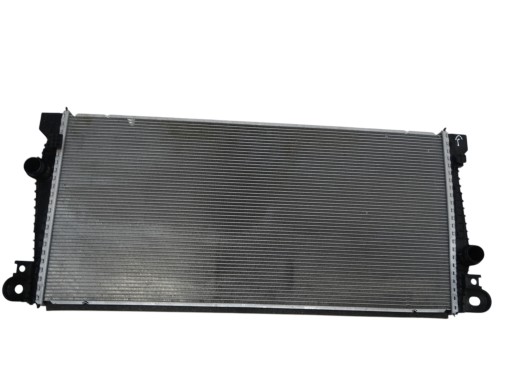 Radiatore motore usato VOLKSWAGEN AMAROK II FORD RANGER IV MB3G-8W015-BB