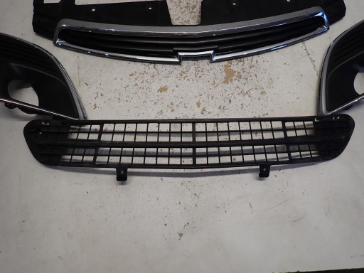 GRIGLIA griglia medio Destro sinistra CHEVROLET CRUZE LIFT 2012- 95480166