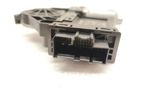 Мотор стеклоподъемника задней правой двери volvo xc90 i 31674760 2.0l дизель