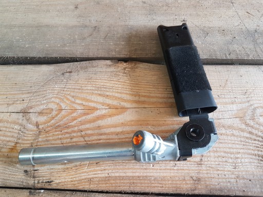 PEUGEOT 3008 І НАТЯГУВАЧ РЕМЕНЯ ПЕРЕДНІЙ ПРАВИЙ