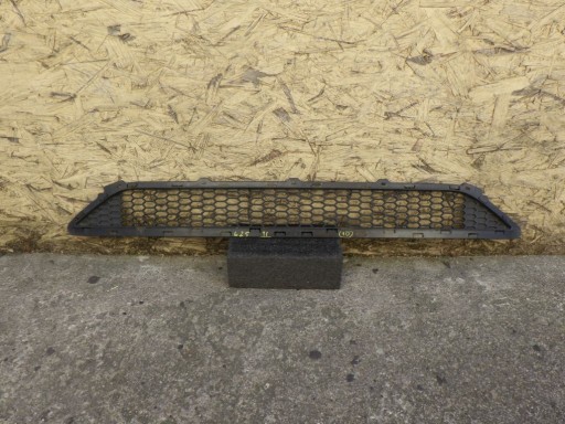 HYUNDAI TUCSON III 3 2015- grid of a bumper
