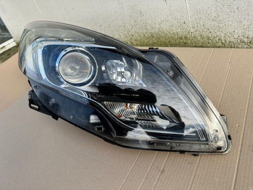 13399861 030126328200 - Ксеноновая лампа opel zafira c правая передняя