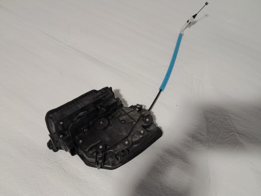 BMW X5 F15 X6 lock door left front 7362781