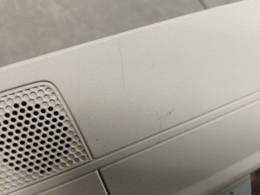 Audi Q3 F3 83A oswietlenie FANALE interna 81A947135T