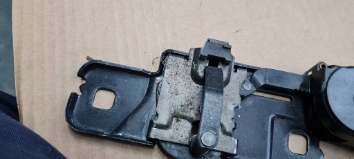 A7 4G S7 lock DOCIAG bonnet boot AUDI A6 C7 4G 4H0827383A