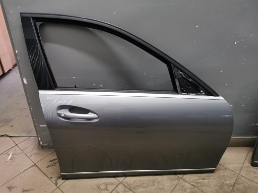 dveře pravý předek MERCEDES C-KLASA W204 LIFT 792