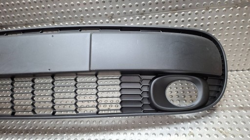 grid of a bumper of the front 735522417 FIAT 500L 2012