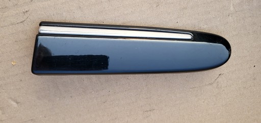 lišta blatníku pravý předek MERCEDES W211 A2116902862 OE EU