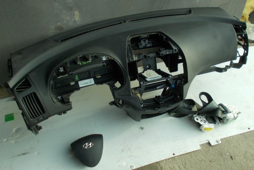 HYUNDAI I30 11R console dashboard instrument panel EUROPA original tension belts airbag