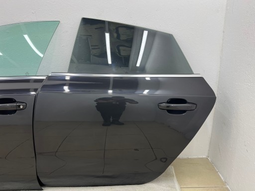 AUDI A7 C7 4G8 door left left rear part colour: LX7U nice complete EUROPA