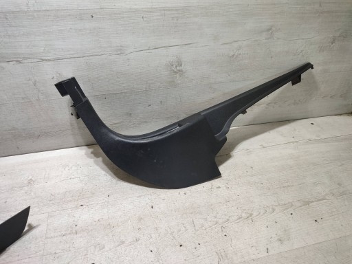 Peugeot 308 2019 front side left moulding threshold