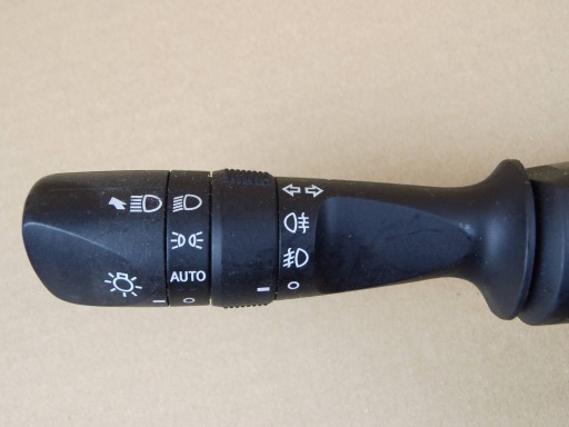 Toyota Auris II Interrupteur commande phares feux Indicateurs de direction Commodo phares Essuie glaces