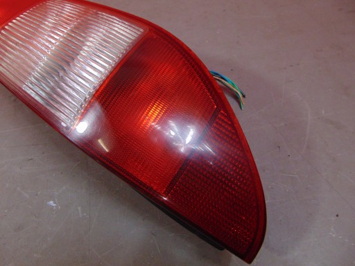 FORD MONDEO MK3 KOMBI light right rear part rear 1S71-13404-C
