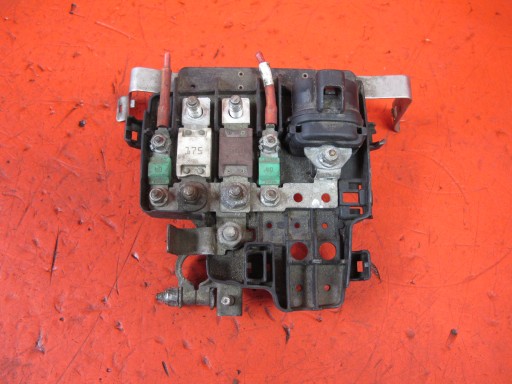 08- - RENAULT KANGOO II III 08-ПРЕДОХРАНИТЕЛИ АККУМУЛЯТОРА