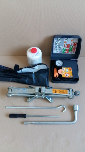 NISSAN LEAF-электрик домкрат ключ компрессор 12R