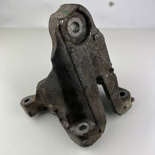 KKU500860 - КРОНШТЕЙН ДВИГУНА LAND ROVER DEFENDER 2.2