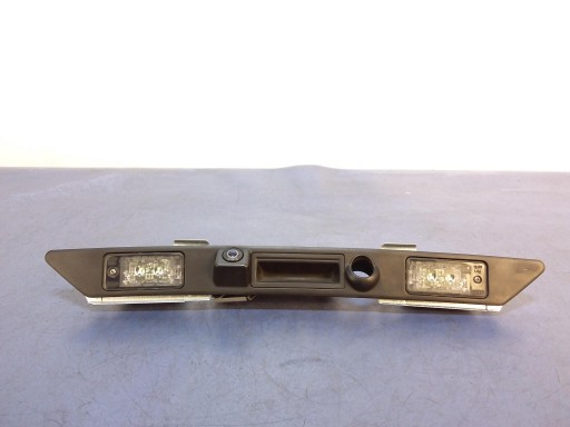 AUDI A8 D4 неправильна смуга люка задня Світлодіодна камера