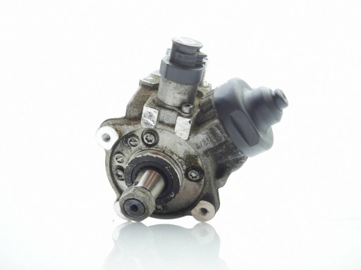 injection pump 03L130755 VW PASSAT B7 GOLF 2.0 TDI