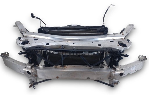 A2136201700-MERC - Mercedes e w238 238 3.0 радіатор посилення переднього ременя 2136201700