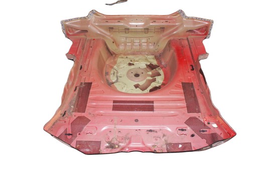 QT288 Fiat Tipo II Sedan на задньому сидінні