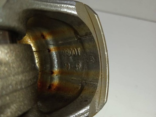 piston connecting rod 0800T 1.6 VVTI Toyota Auris and (2006-2012)