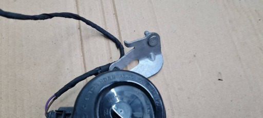 A5 8W S5 KLAKSON SYGNAL DZWIEKOWY left front connecting spoiler 8W0951223 A4 B9 8W S4