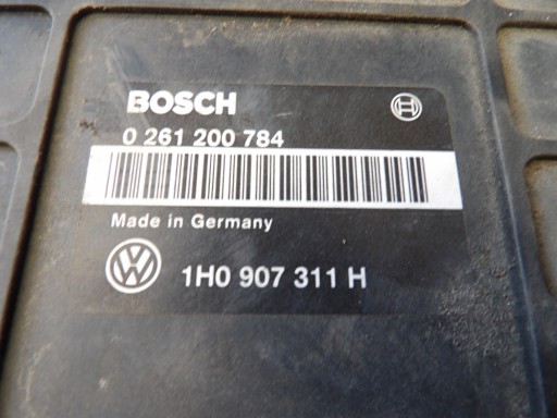 VW Golf III computer, control unit 0261200784, 1H0907311H