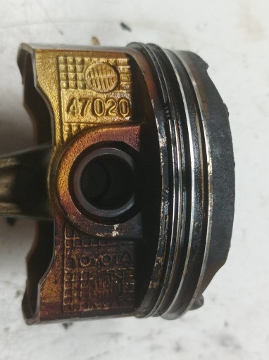 piston connecting rod 1.33 16V 1NR Toyota Verso-S and (2010-2017)