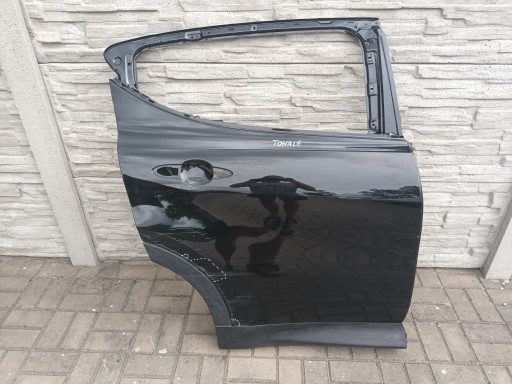 Alfa romeo tonale правая задняя дверь