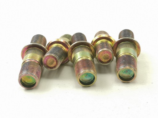 SZPILKI axis front 5SZT ISUZU NPR NKR / 94383436