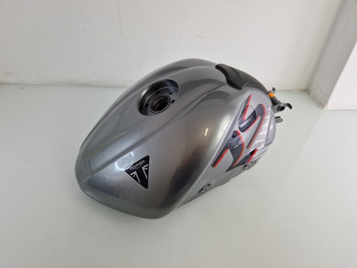 T2401421 - I766 TRIUMPH STREET TRIPLE 765 RS бак танк `17