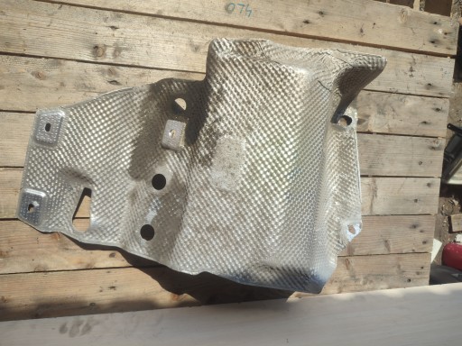 Blende Abdeckung TERMICZNA des Auspuffs AUDI Q5 8R 8R0804171B