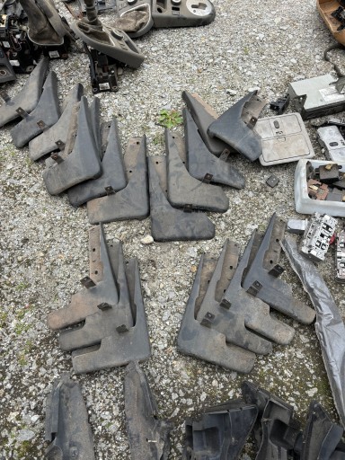 Nissan X-Trail T31 КОМПЛЕКТ ПЕРЕДНІХ БРИЗКОВИКІВ ОРИГ