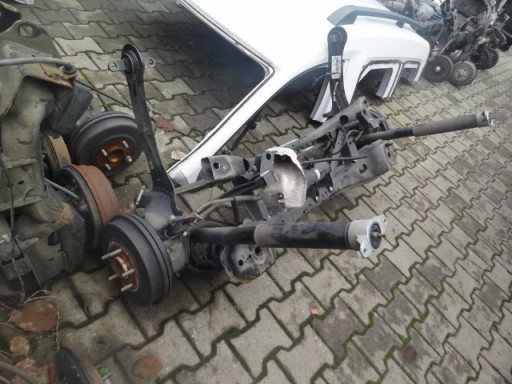 Ford focus mk3 2017 седан балка задня підвіска