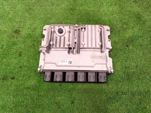 BMW X1 F48 computer control unit of the engine ECU 5A2A686