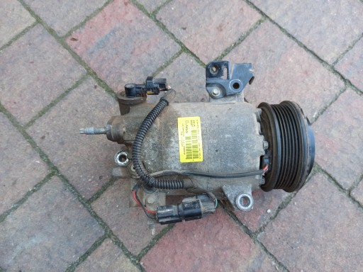 kompresor klimatizaci FORD FIESTA MK7 1.0 15r