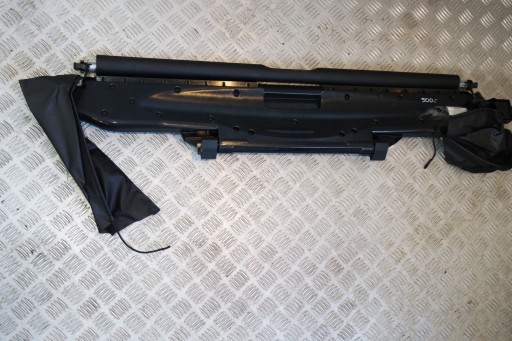 Чорна шторка задня MERCEDES C W205 A205690030