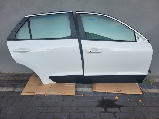 Правая задняя дверь niro ii org. цвет лака бедра иглы