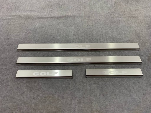 НАКЛАДКИ БОКОВЫЕ ОБОРУДОВАНИЯ VW GOLF V VI PLUS 04-14