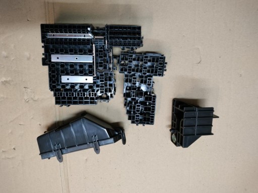 GHR1-67BF1 - Блок запобіжників реле корпус комплект mazda 6 gj oe новий