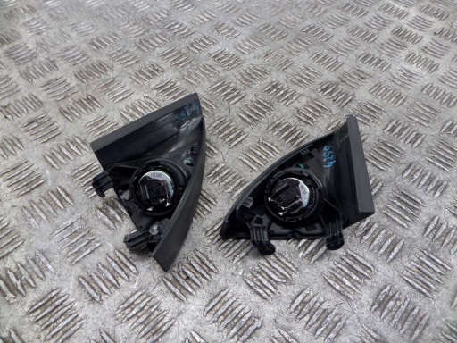 Mercedes W205 cover TROJKAT of the speaker left PRAWYPRZOD